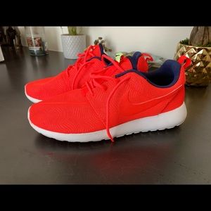 Women’s Nike 8.5